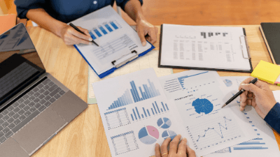 Hidden Risks and Intuition in Business Valuation
